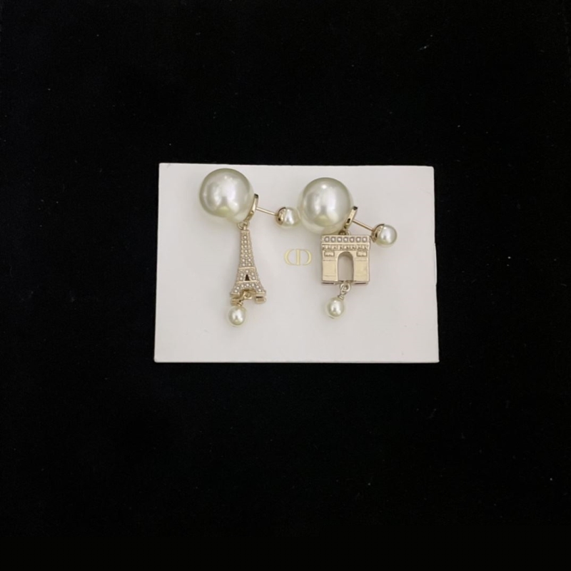 Ba*len*cia*ga necklaces